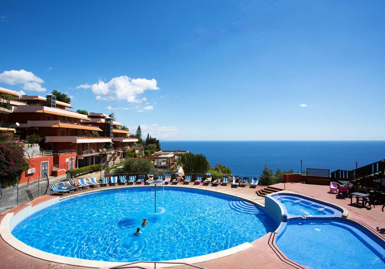 Residence Letojanni Taormina Exterior photo